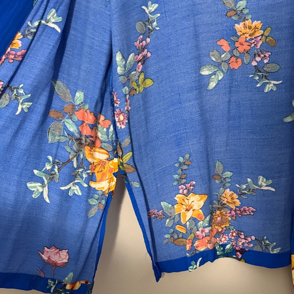 Forever 21 Blue Floral Kimono - Picture 3 of 7